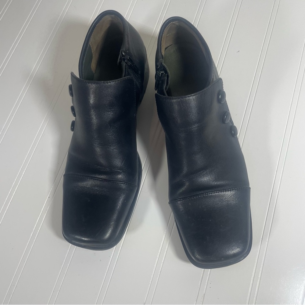 Danelle leather booties